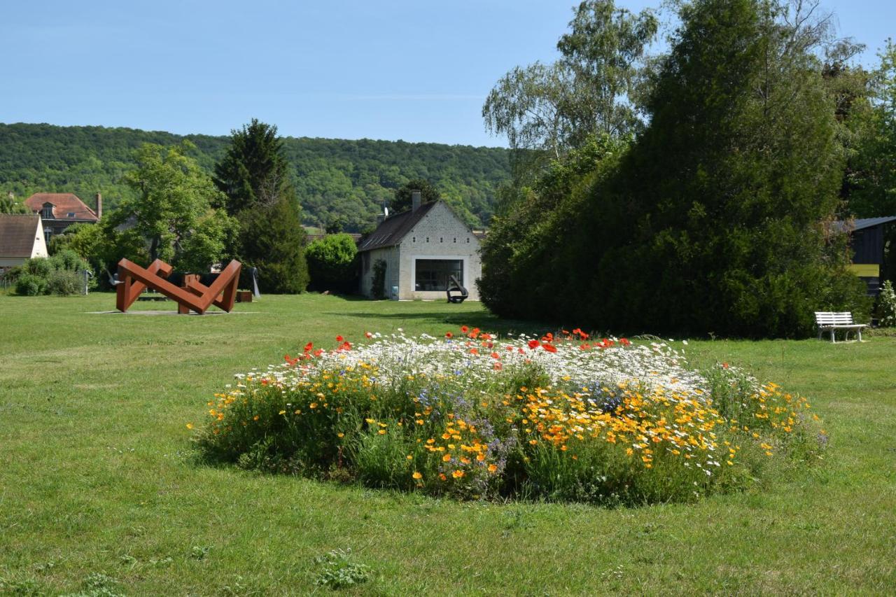 Gite Dans Parc De Sculptures - Gite "Pondichery" Port-Mort Εξωτερικό φωτογραφία