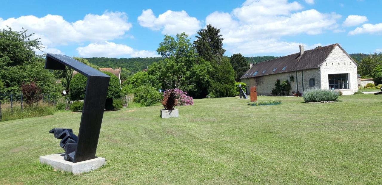 Gite Dans Parc De Sculptures - Gite "Pondichery" Port-Mort Εξωτερικό φωτογραφία