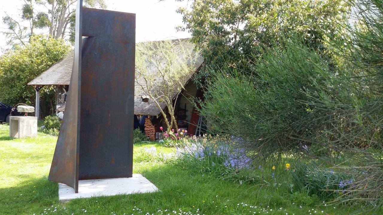 Gite Dans Parc De Sculptures - Gite "Pondichery" Port-Mort Εξωτερικό φωτογραφία